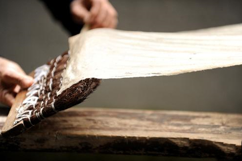 碳酸鈉和氫氧化鈉在造紙行業(yè)起到的作用