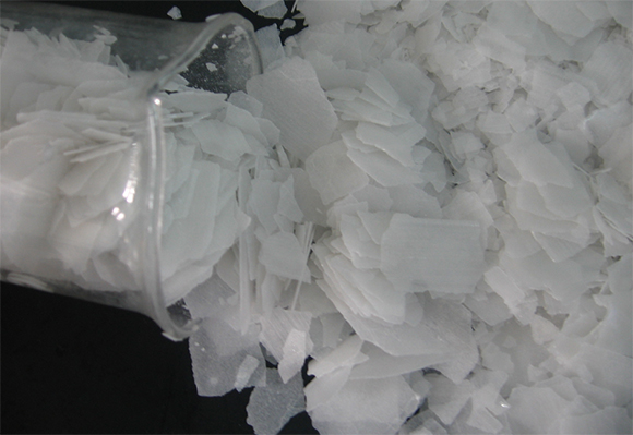 片堿制作除油劑