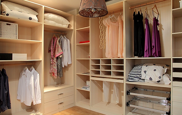 利用純堿去除衣櫥的臭味 利用純堿去除衣櫥的臭味